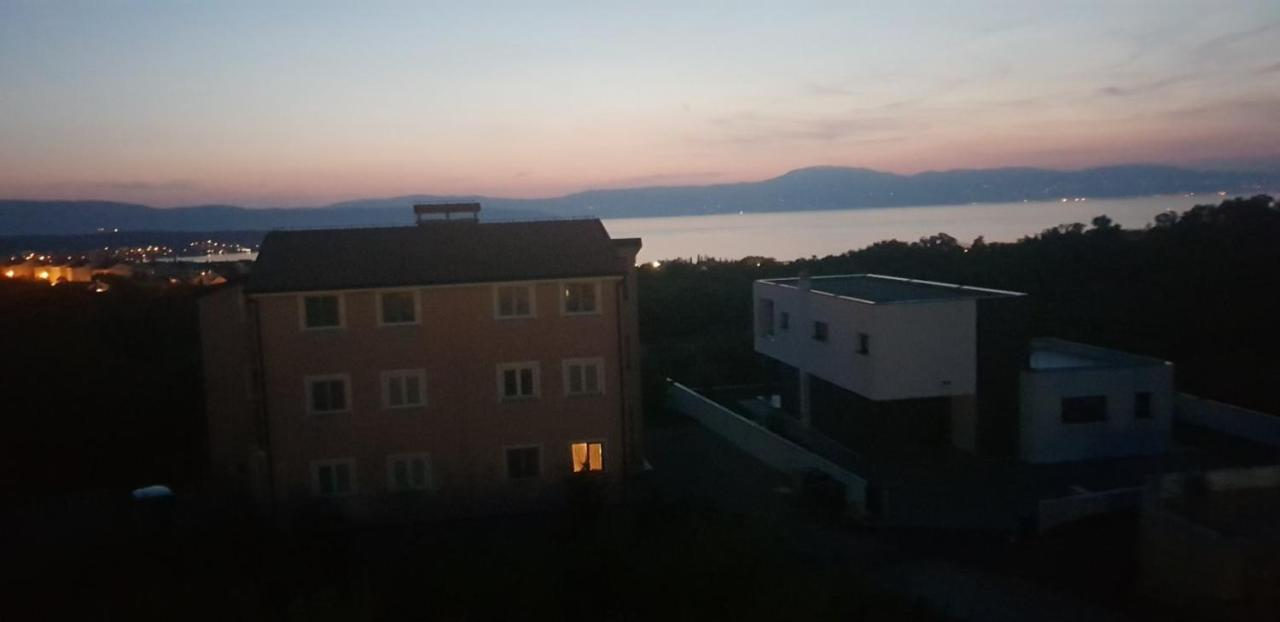 Apartman Niko Malinska Luaran gambar