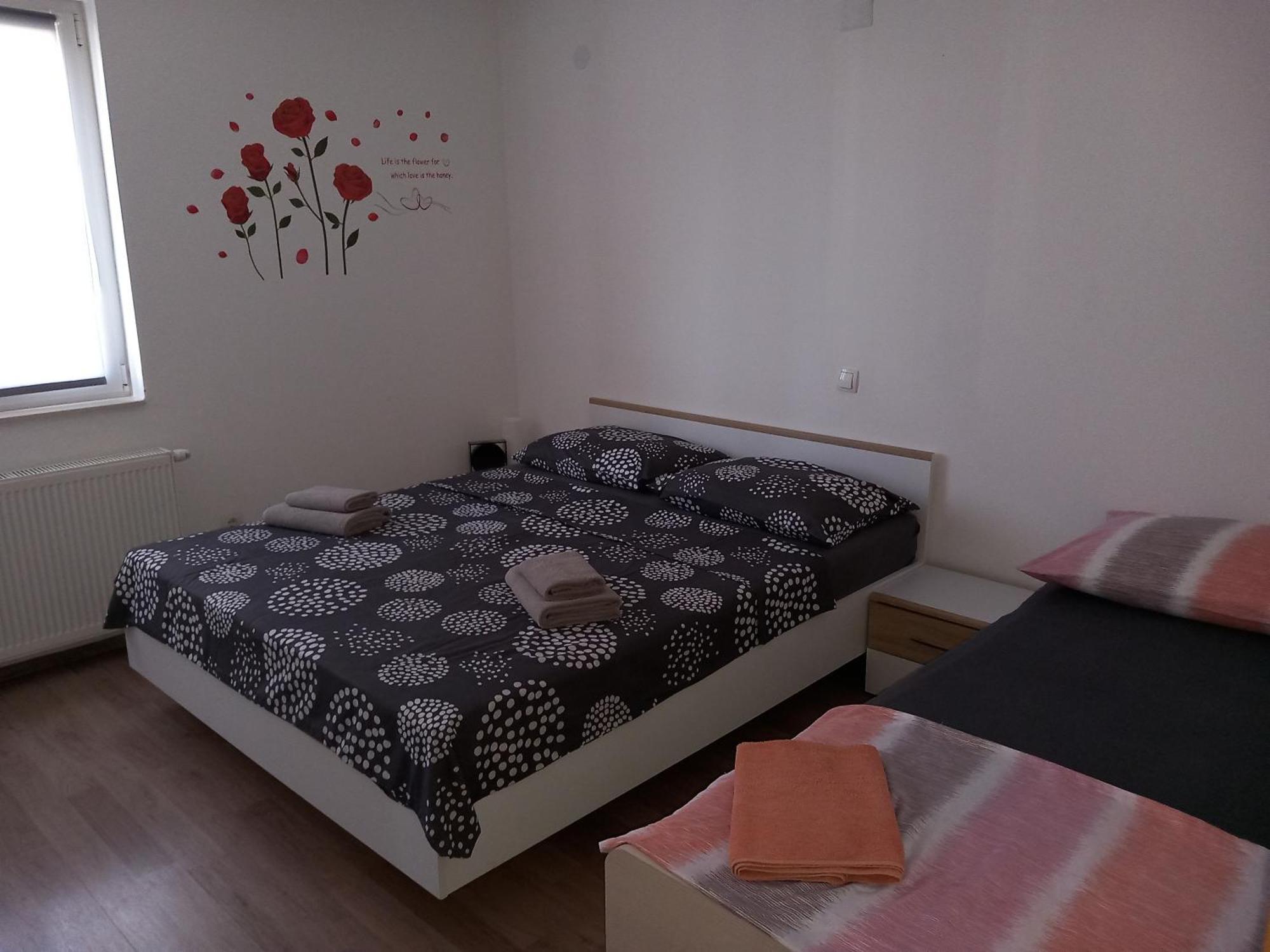 Apartman Niko Malinska Luaran gambar
